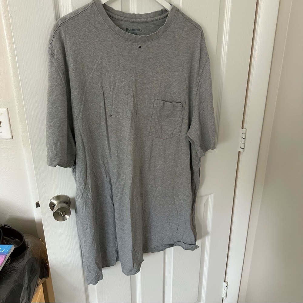 Men’s Gray Pocket Short Sleeve Shirt